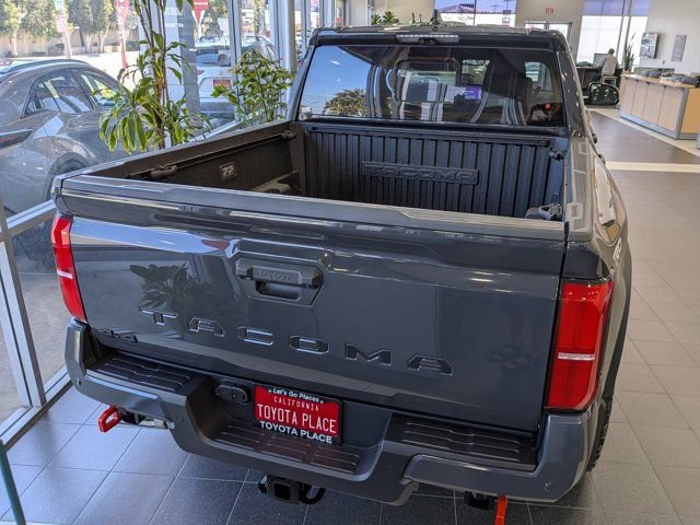 New 2026 Toyota Tacoma TRD Off-Road AWD/4WD image 9