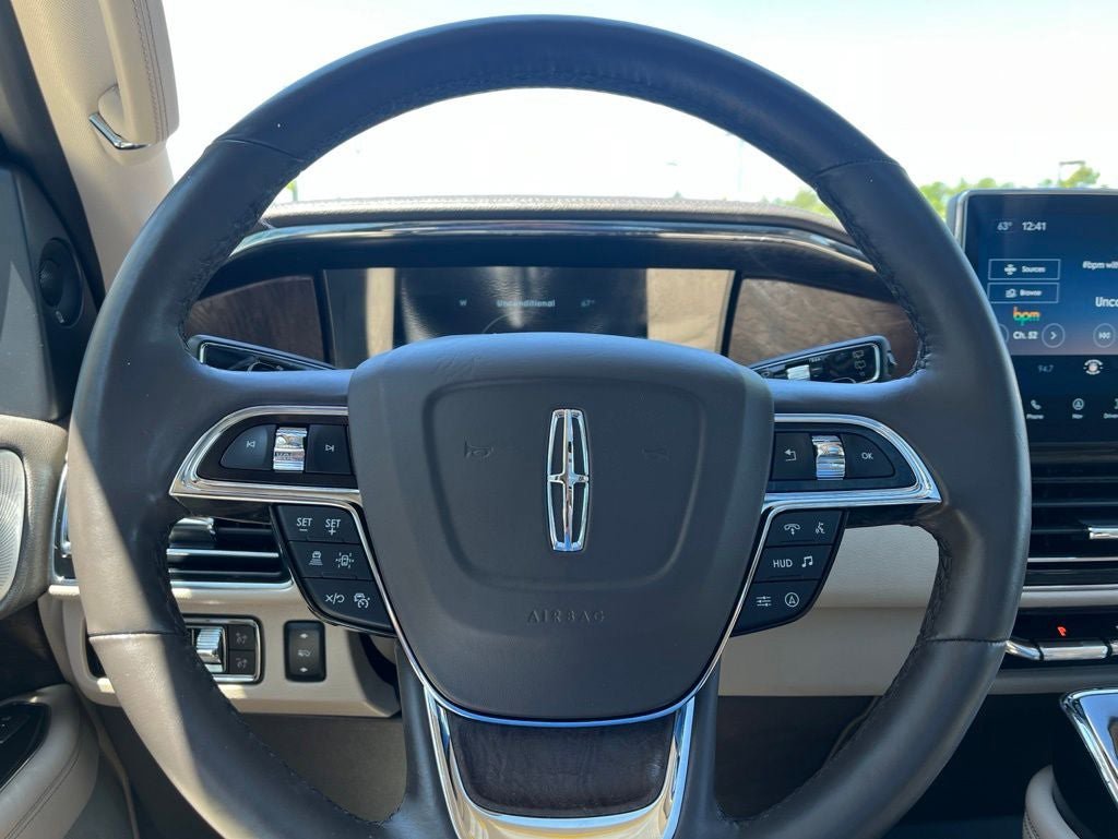 Certified 2023 Lincoln Navigator L Reserve AWD/4WD image 25