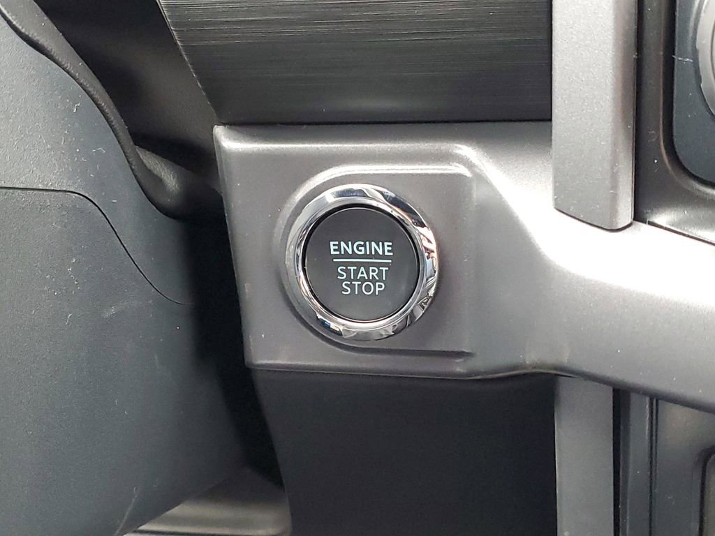 New 2026 Ford F150 XLT w/ Equipment Group 302A MID image 14