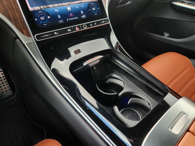 Used 2024 Mercedes-Benz GLC 300 4MATIC image 18