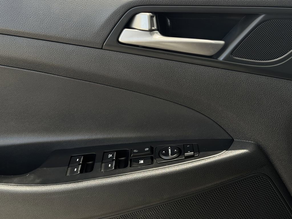 Used 2018 Hyundai Tucson Limited FWD image 23