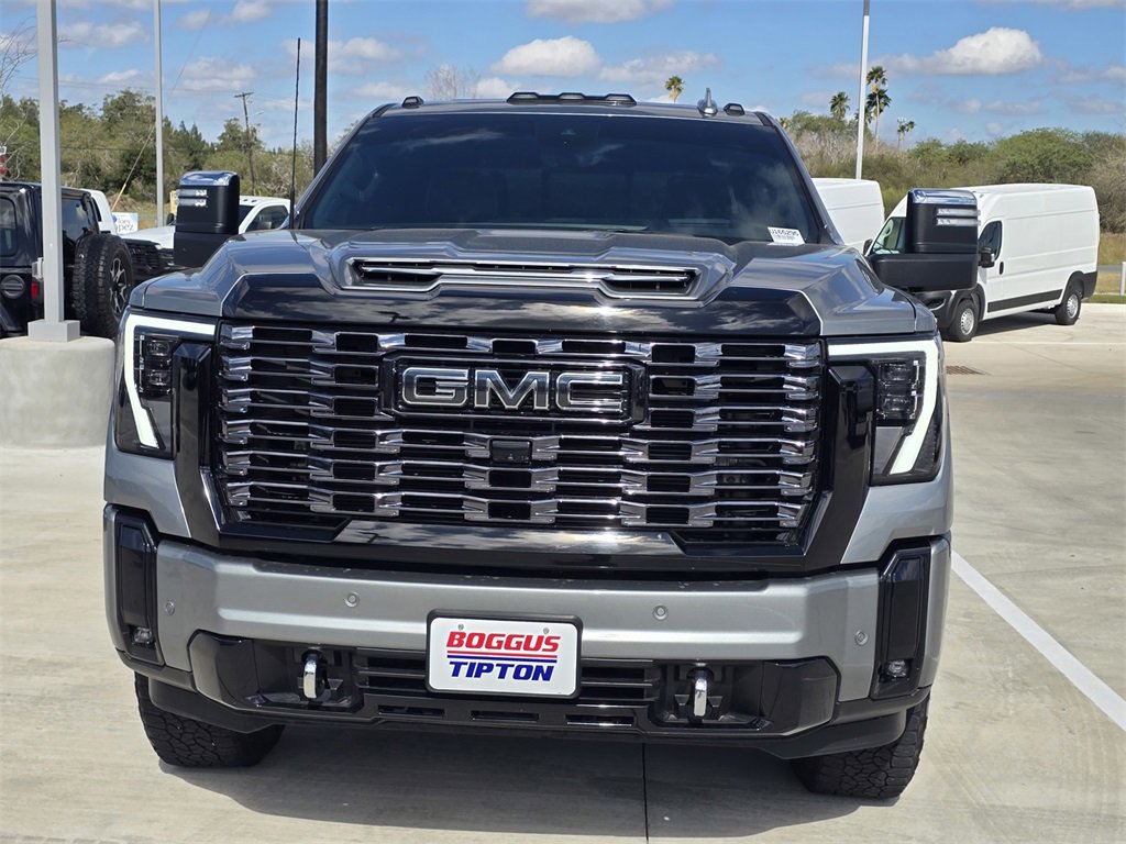 Used 2025 GMC Sierra 2500 Denali Ultimate image 10