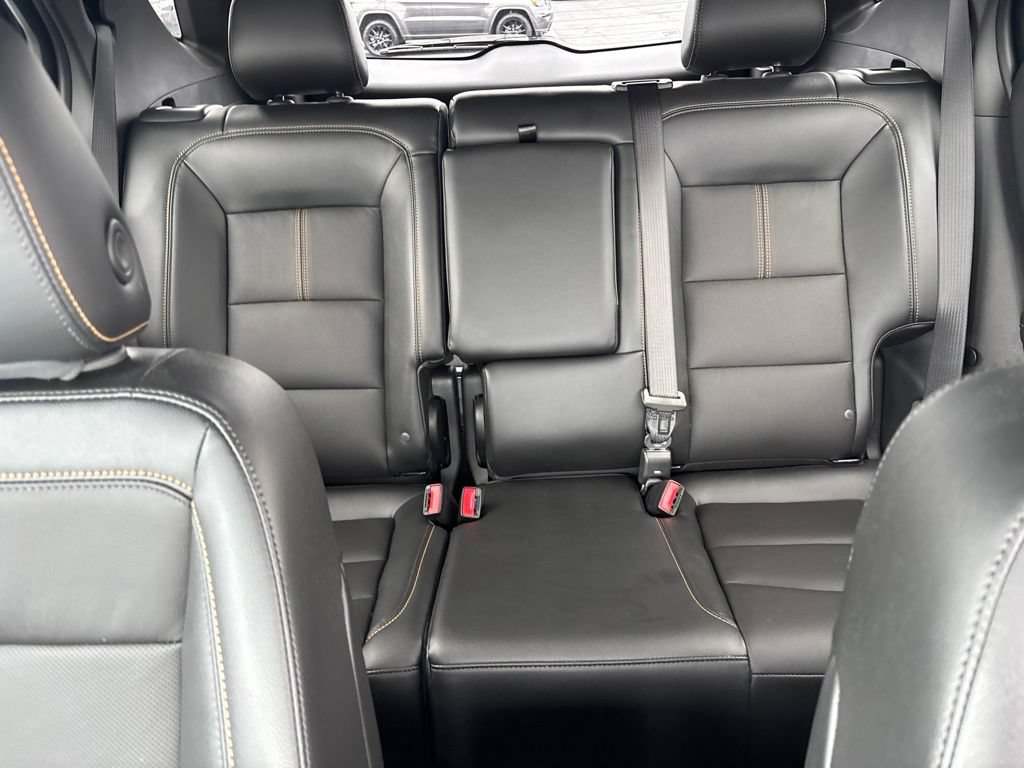 Used 2024 Chevrolet Equinox Premier FWD image 27