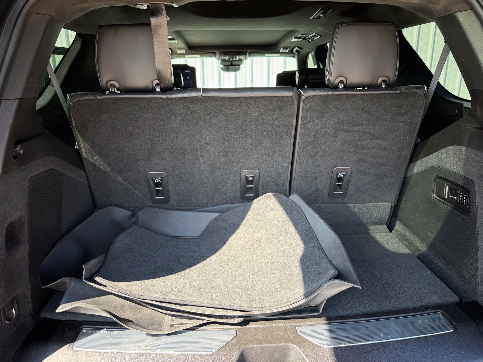 Used 2021 Cadillac Escalade Sport Platinum AWD/4WD image 45