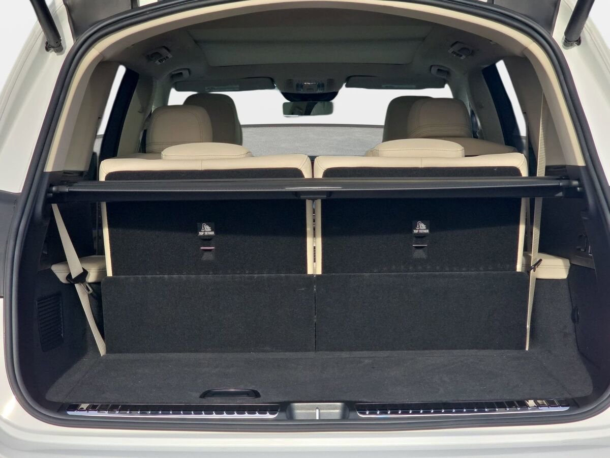 New 2026 Mercedes-Benz GLS 450 4MATIC image 12