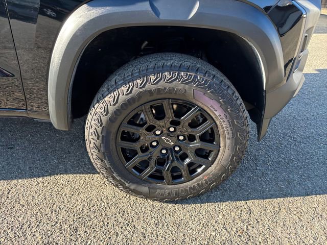 Used 2023 Chevrolet Colorado Trail Boss w/ Advanced Trailering Package AWD/4WD image 17