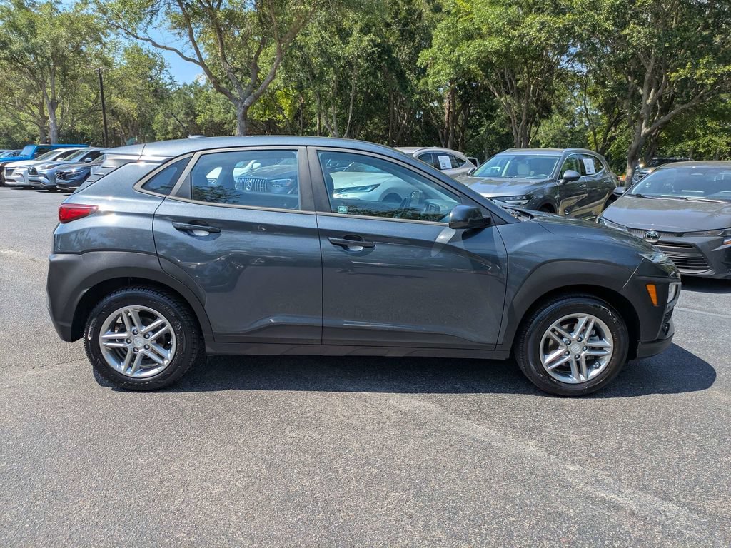 Used 2019 Hyundai Kona SE FWD image 2