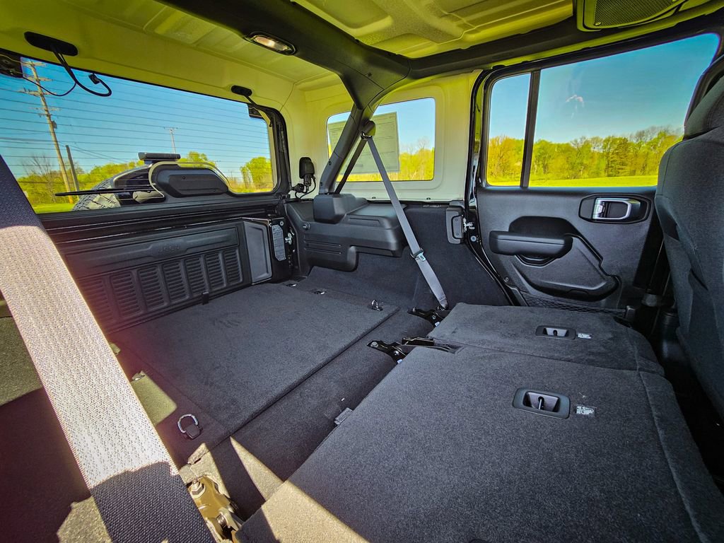 New 2026 Jeep Wrangler Unlimited Sport AWD/4WD image 32