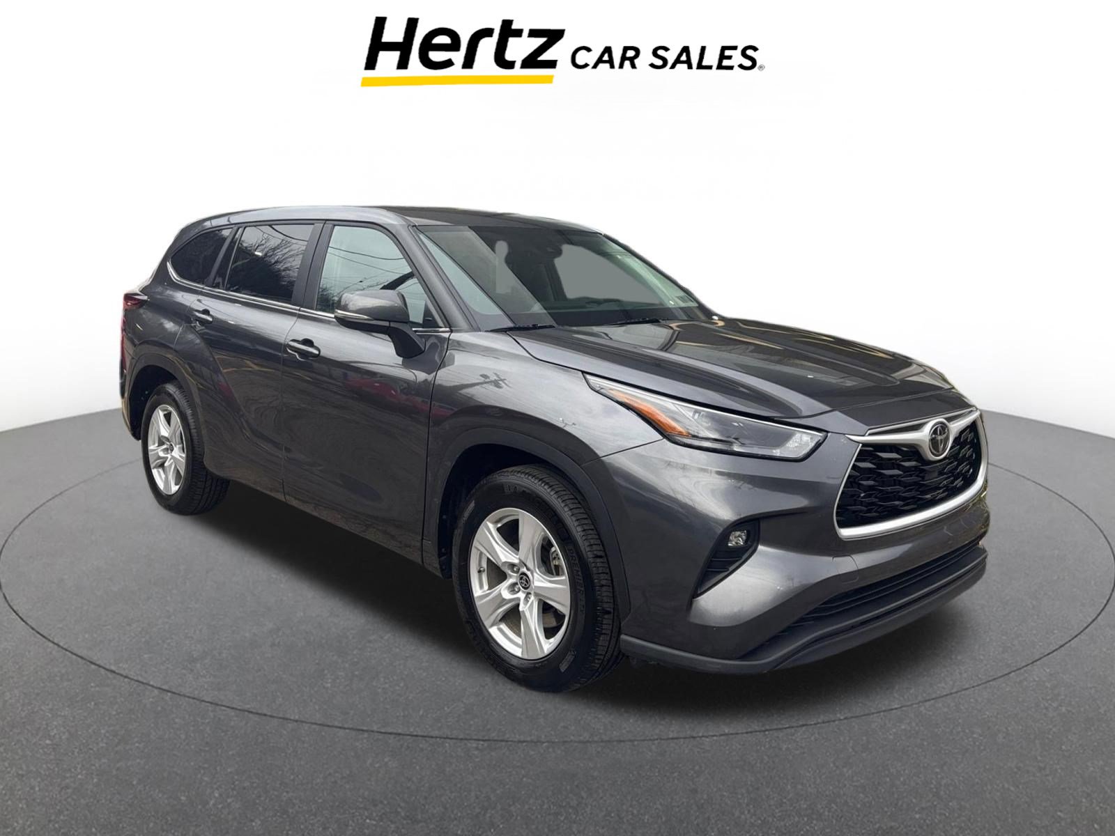 Used 2025 Toyota Highlander LE image 1