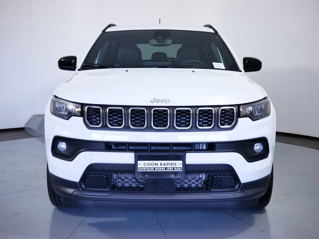Used 2024 Jeep Compass Latitude image 4