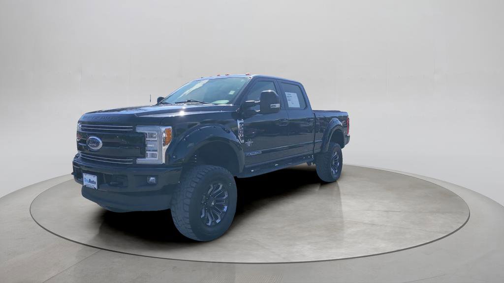 Used 2018 Ford F250 Lariat w/ Lariat Ultimate Package image 3