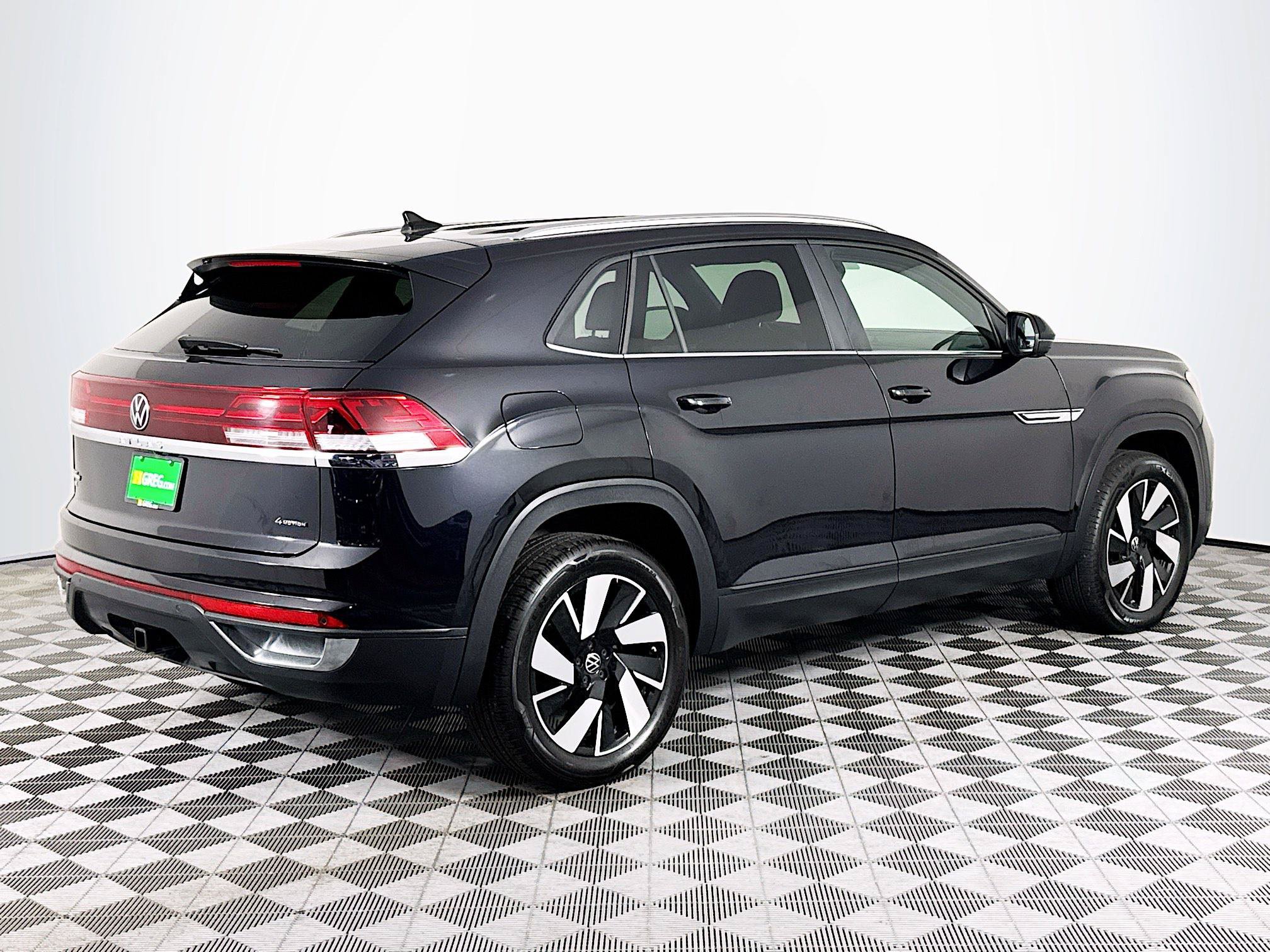 Used 2026 Volkswagen Atlas Cross Sport SE AWD/4WD image 10