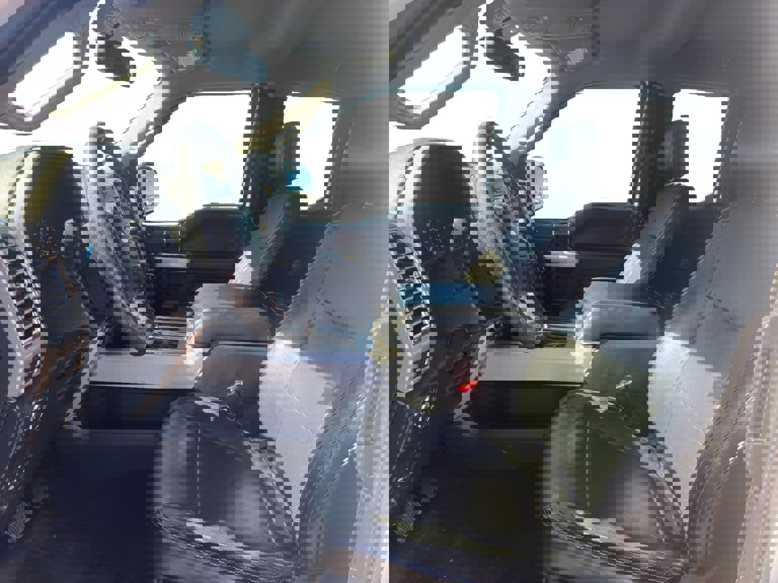 Used 2016 Ford F150 Lariat image 9