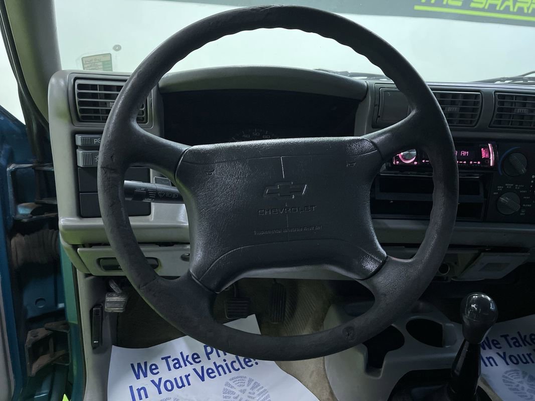 Used 1996 Chevrolet S10 Pickup LS image 20