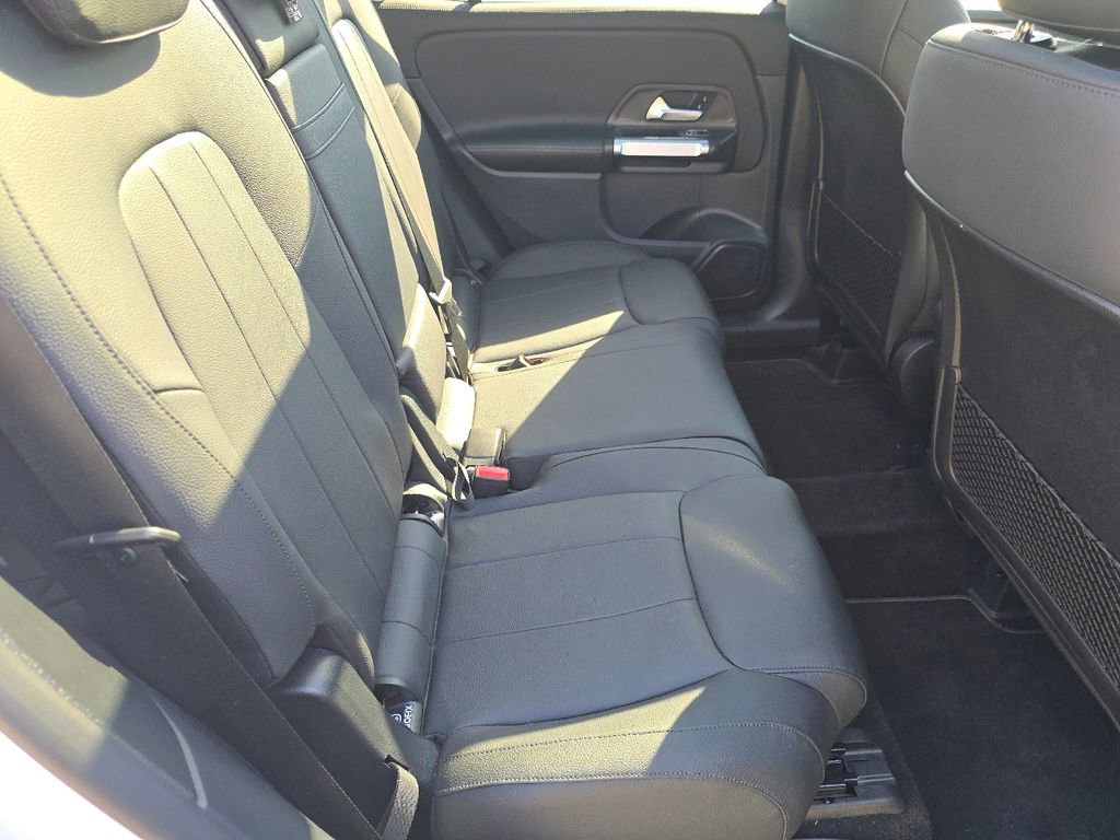 Certified 2023 Mercedes-Benz GLB 250 4MATIC image 21