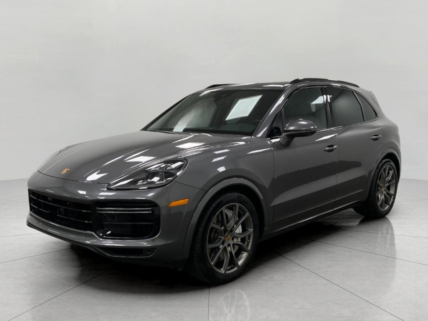 Used 2019 Porsche Cayenne Turbo image 1