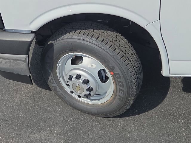 New 2025 Chevrolet Express 3500 w/ Power Convenience Package RWD image 27
