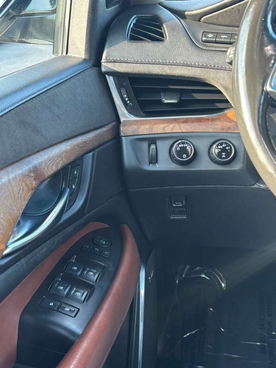 Used 2016 Cadillac Escalade ESV Premium image 27