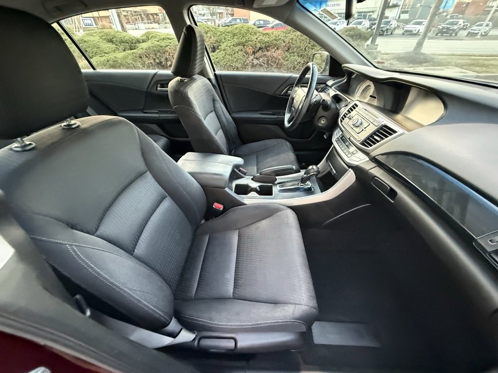 Used 2013 Honda Accord Sport image 40