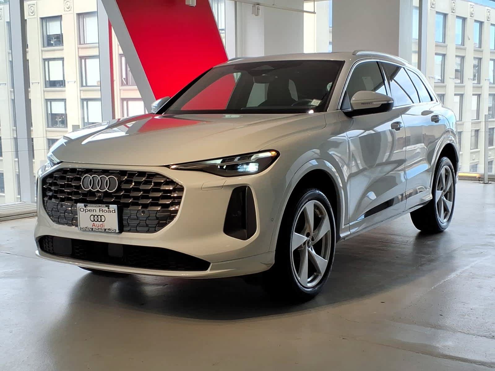 Used 2025 Audi Q5 Premium Plus w/ Premium Plus