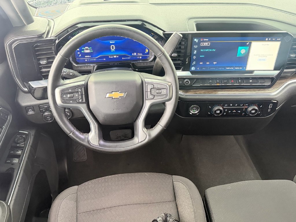 Certified 2024 Chevrolet Silverado 1500 LT AWD/4WD image 12