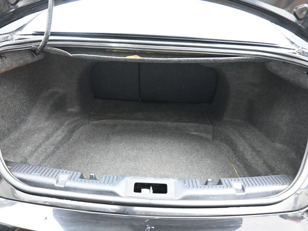 Used 2018 Ford Taurus SEL FWD image 40