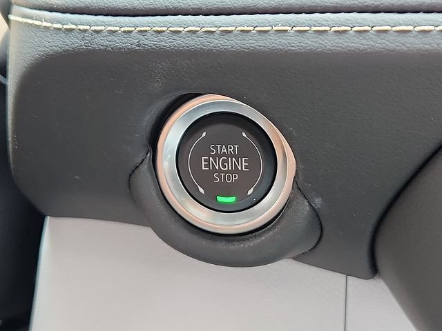 Used 2025 Chevrolet Tahoe Premier AWD/4WD image 22