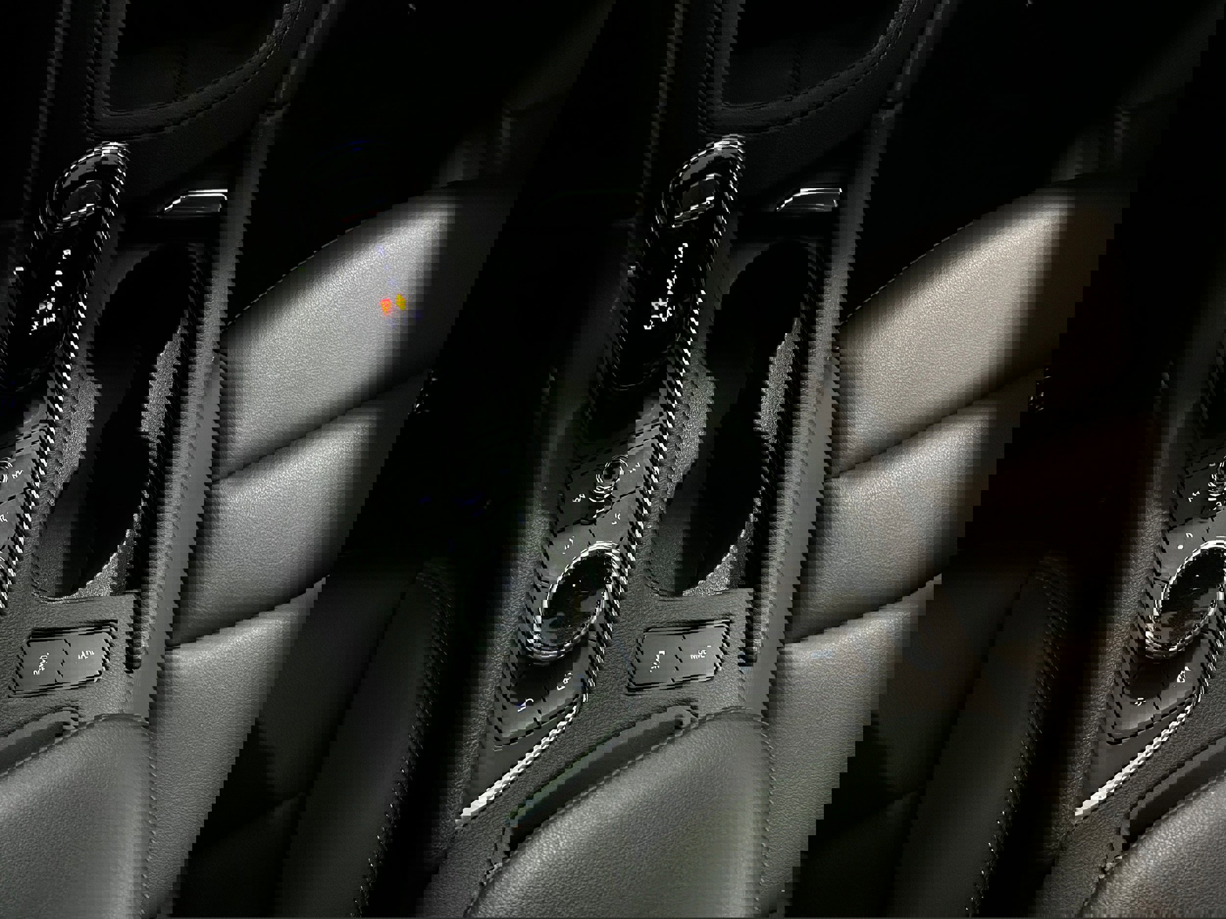 Used 2023 Cadillac XT6 Luxury image 12