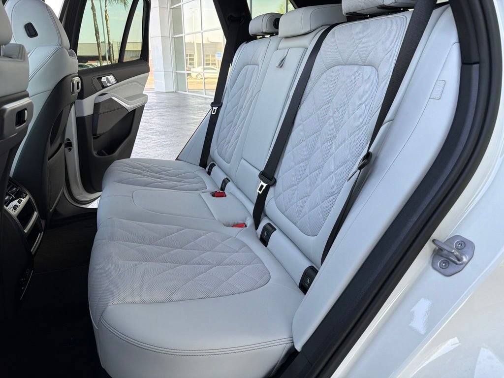 New 2026 BMW X5 sDrive40i w/ Premium Package RWD image 12