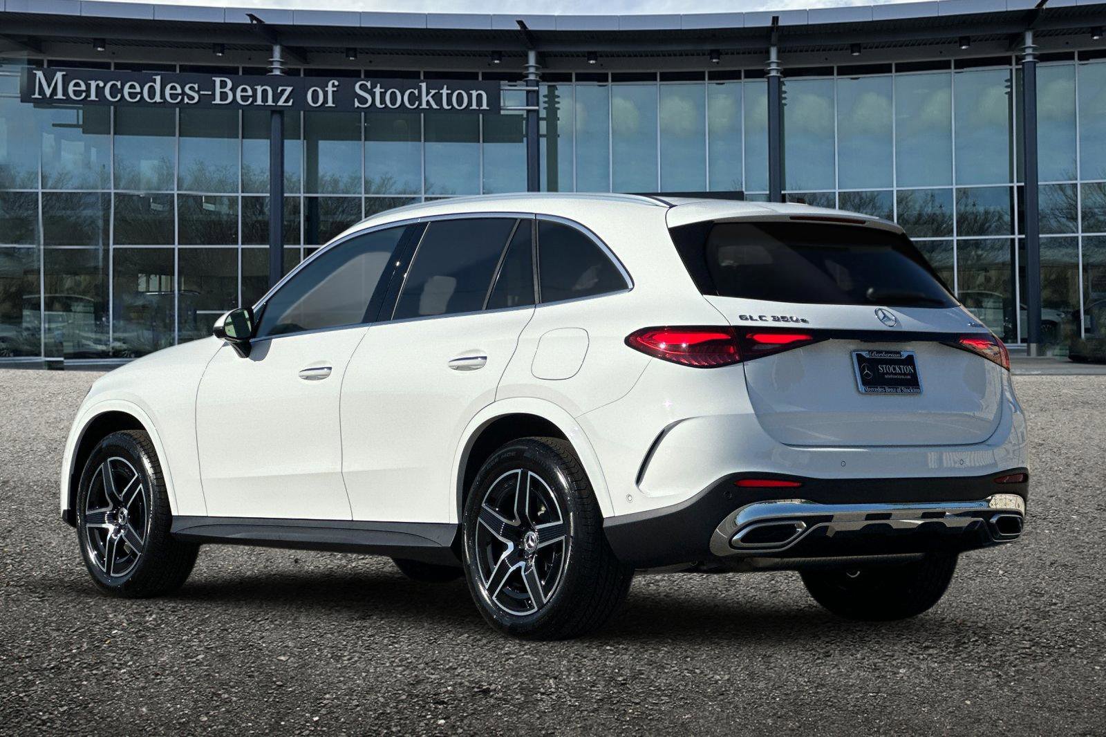 New 2026 Mercedes-Benz GLC 350e 4MATIC image 6