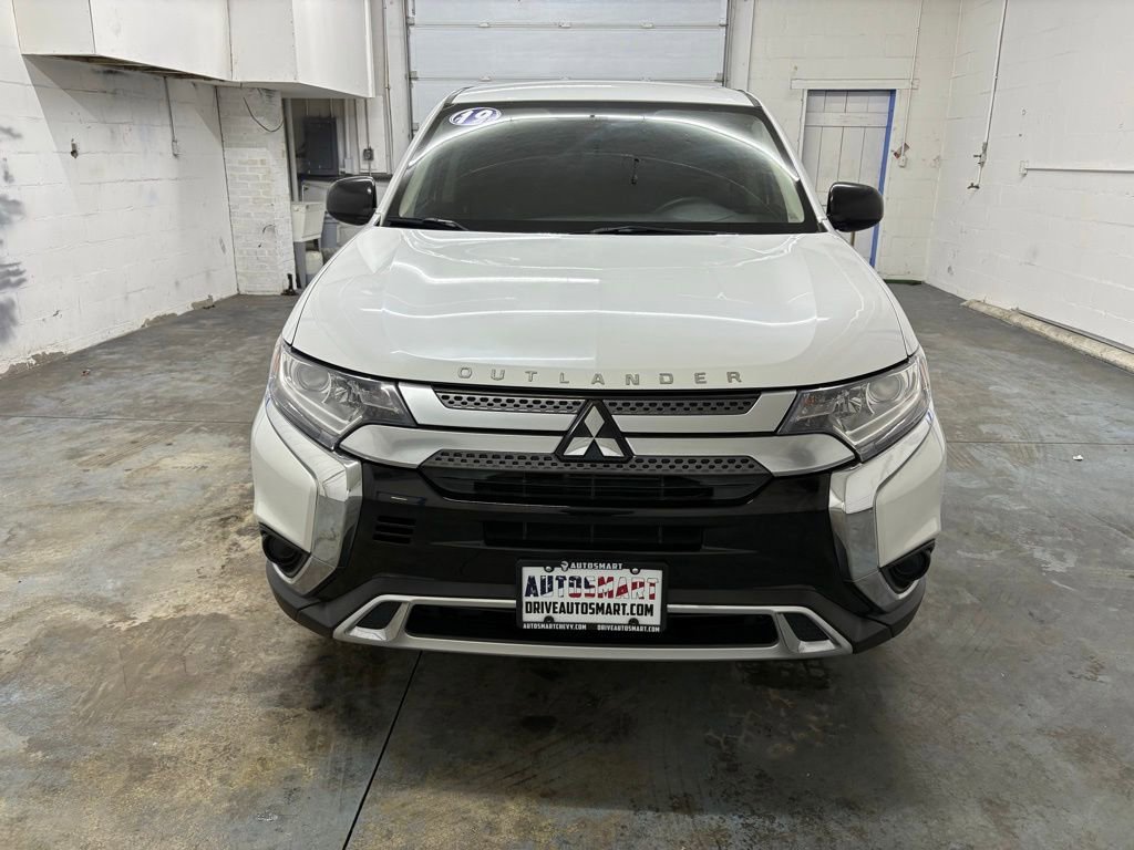 Used 2019 Mitsubishi Outlander ES image 8