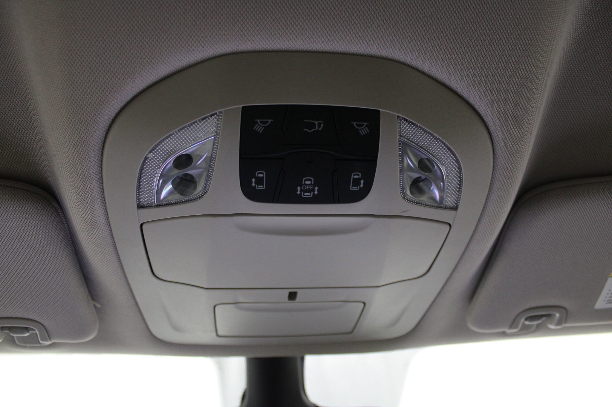 Used 2024 Chrysler Pacifica Select image 33