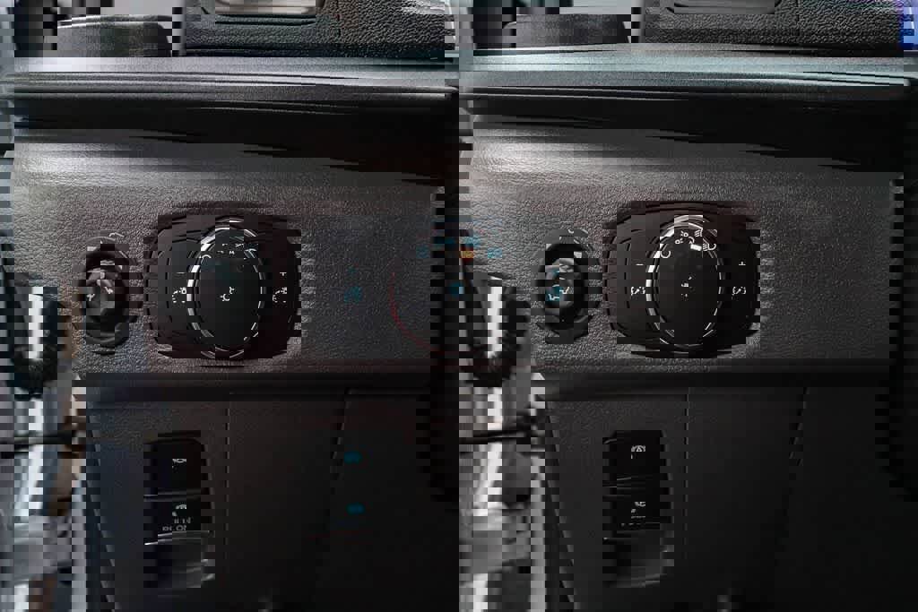 New 2026 Ford Transit 250 Low Roof image 23