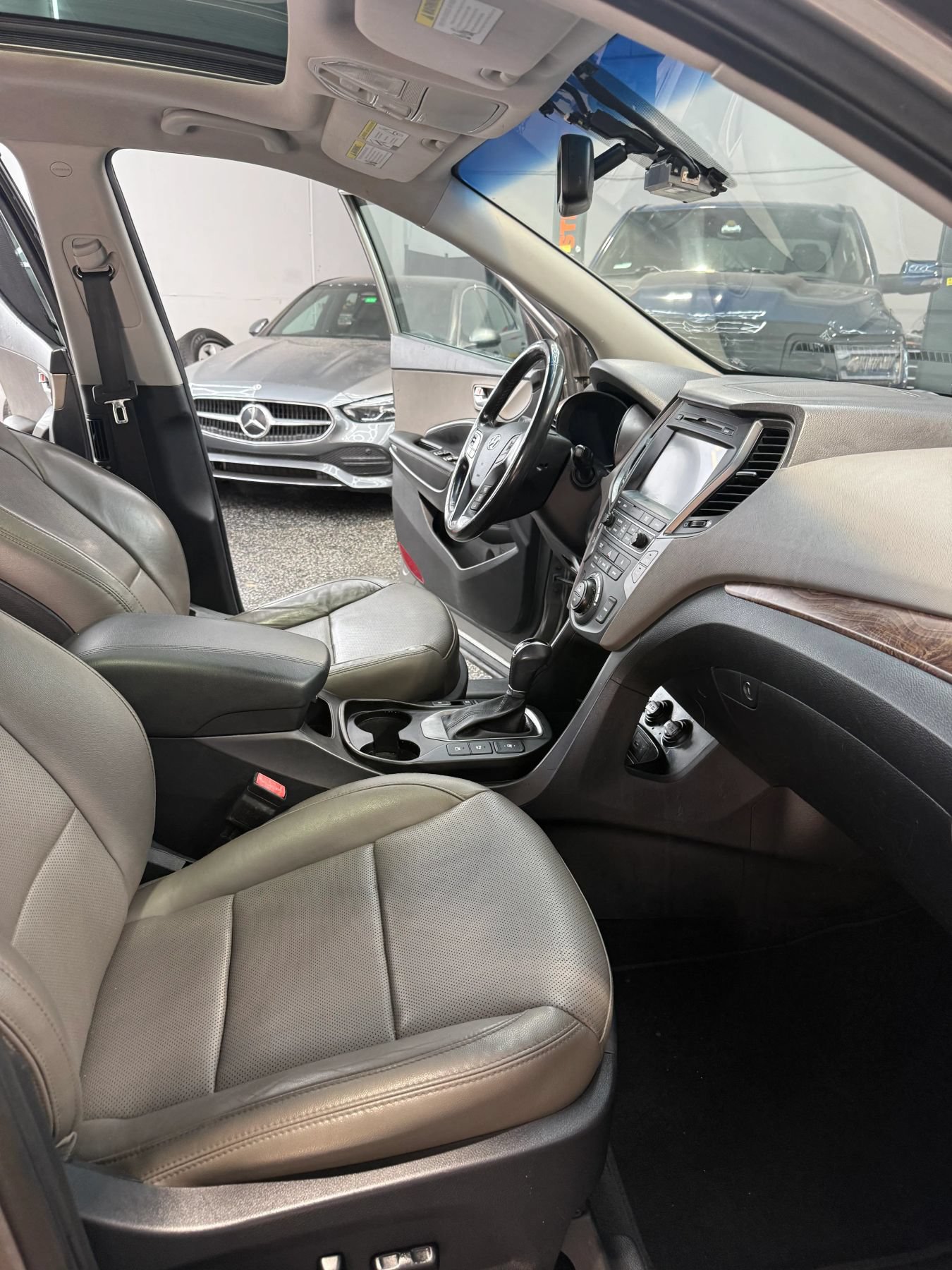 Used 2018 Hyundai Santa Fe Sport w/ 2.0T Ultimate Tech Package 05 AWD/4WD image 20