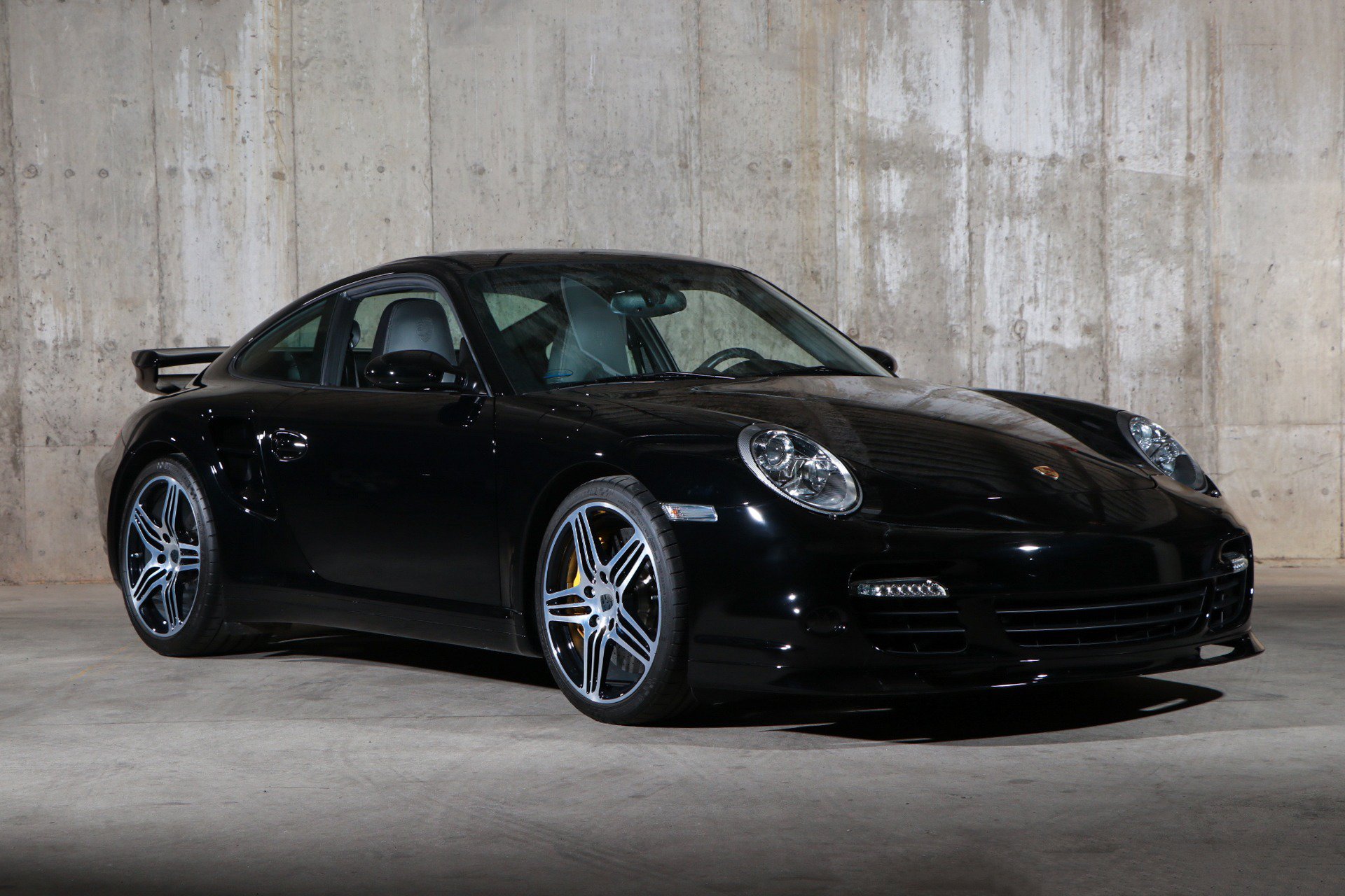 Used 2008 Porsche 911 Turbo AWD/4WD image 4