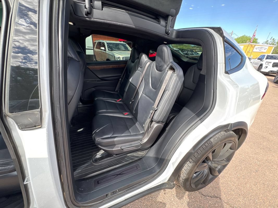 Used 2020 Tesla Model X Long Range AWD/4WD image 14