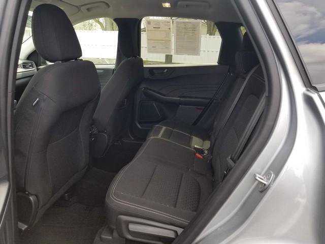 Certified 2023 Ford Escape Active AWD/4WD image 18