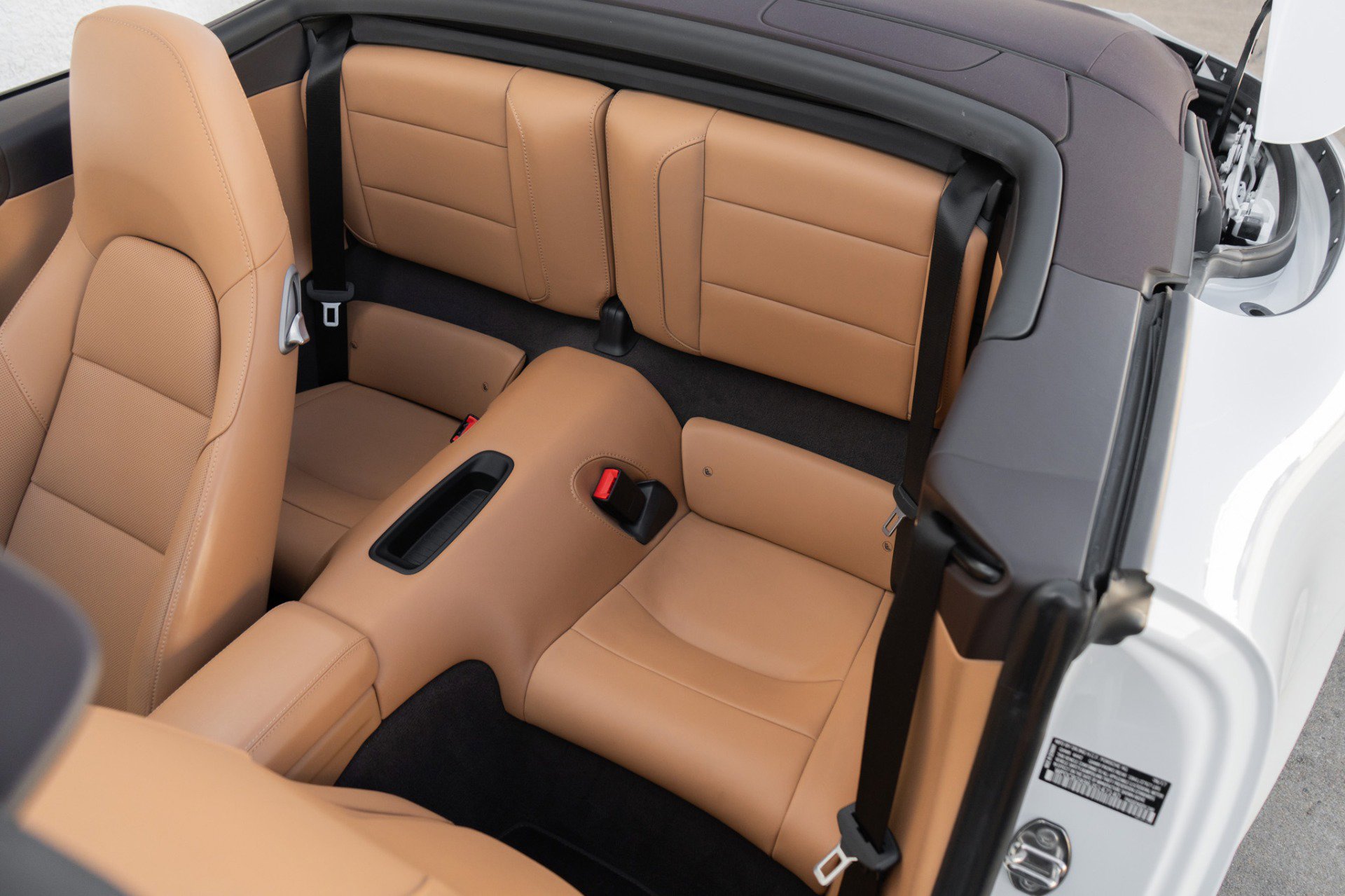 Used 2018 Porsche 911 Carrera 4S image 27