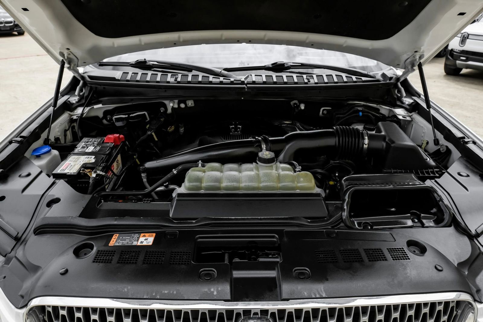 Used 2020 Lincoln Navigator Black Label w/ Cargo Convenience Package AWD/4WD image 53