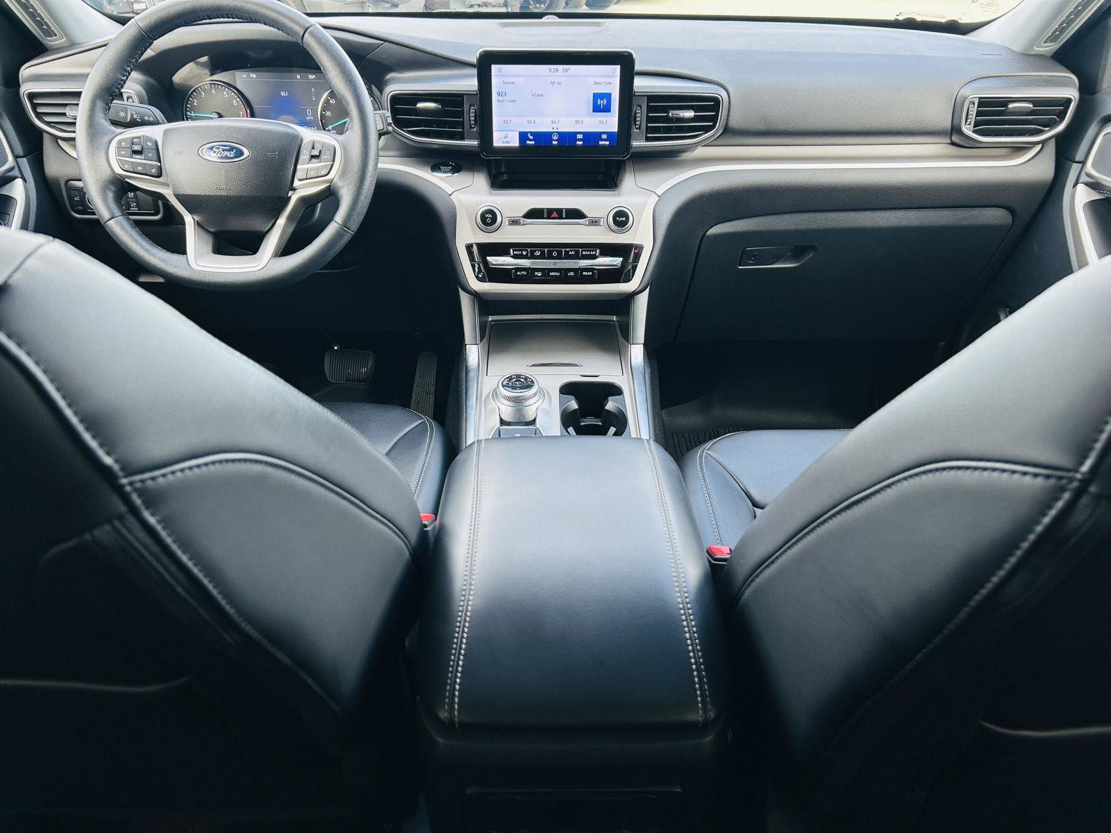 Used 2023 Ford Explorer XLT w/ Equipment Group 202A image 26