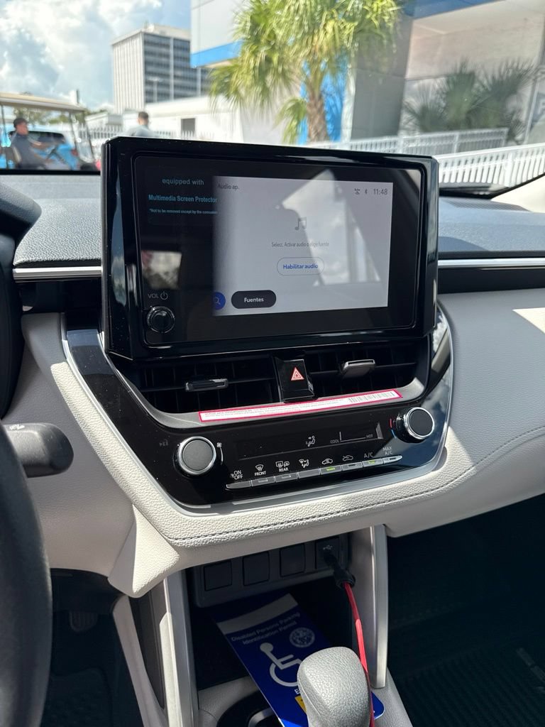 Used 2025 Toyota Corolla Cross L FWD image 11