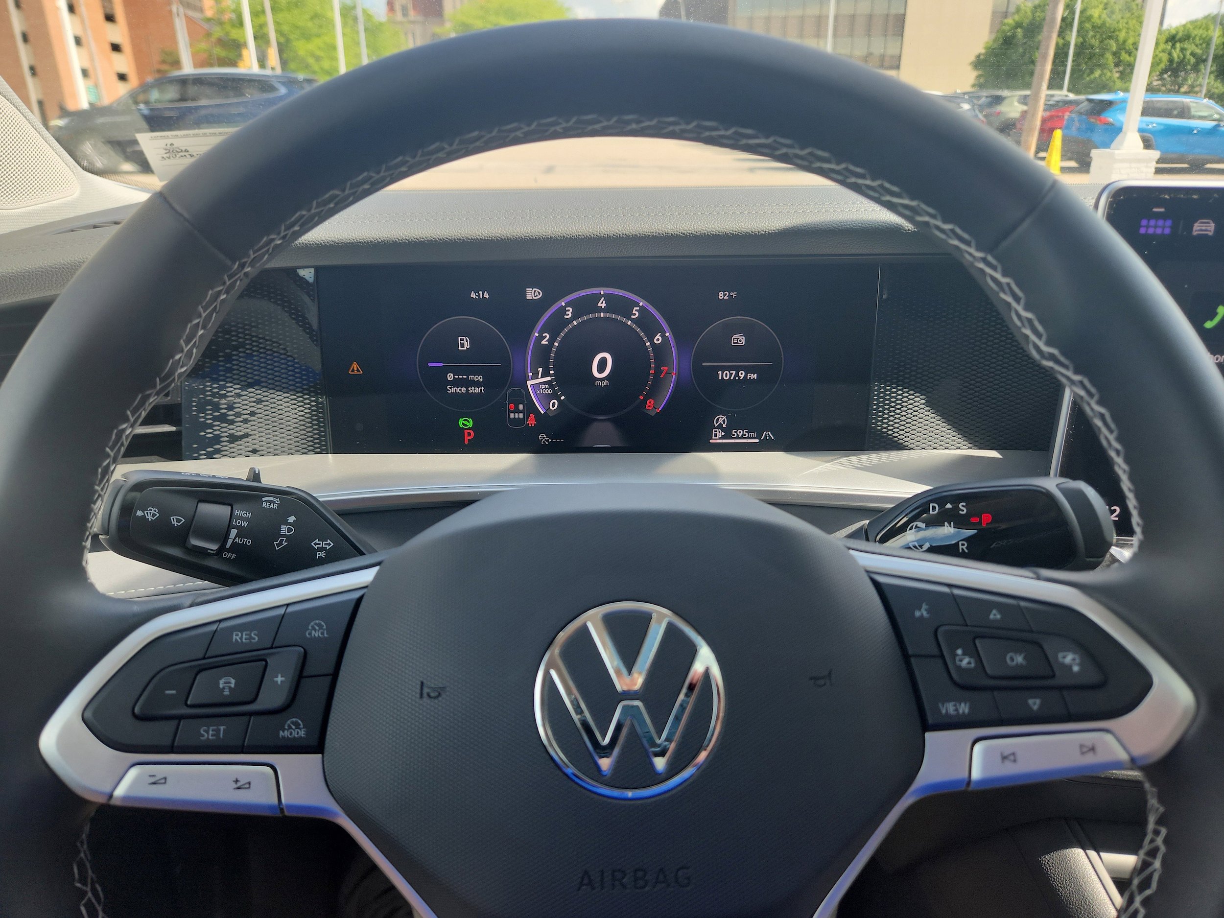 New 2026 Volkswagen Tiguan SE AWD/4WD image 17
