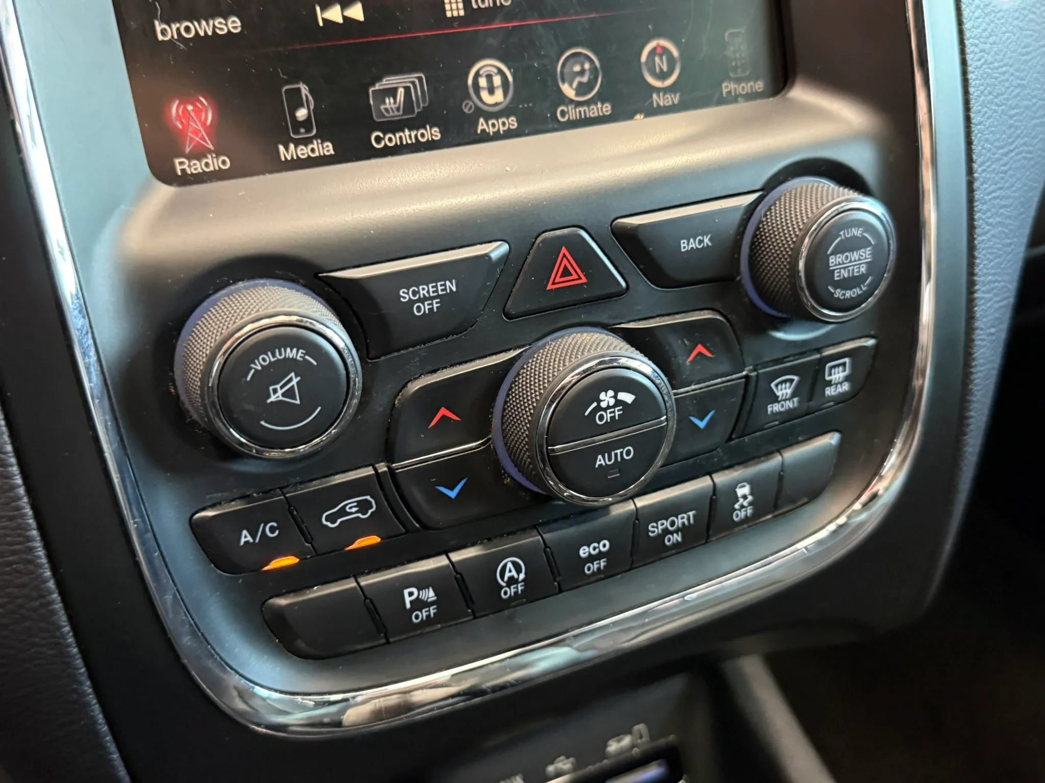 Used 2017 Dodge Durango GT w/ Premium Group AWD/4WD image 17
