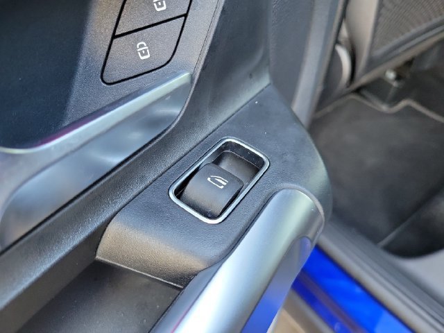 Used 2022 Mercedes-Benz GLB 250 4MATIC image 18