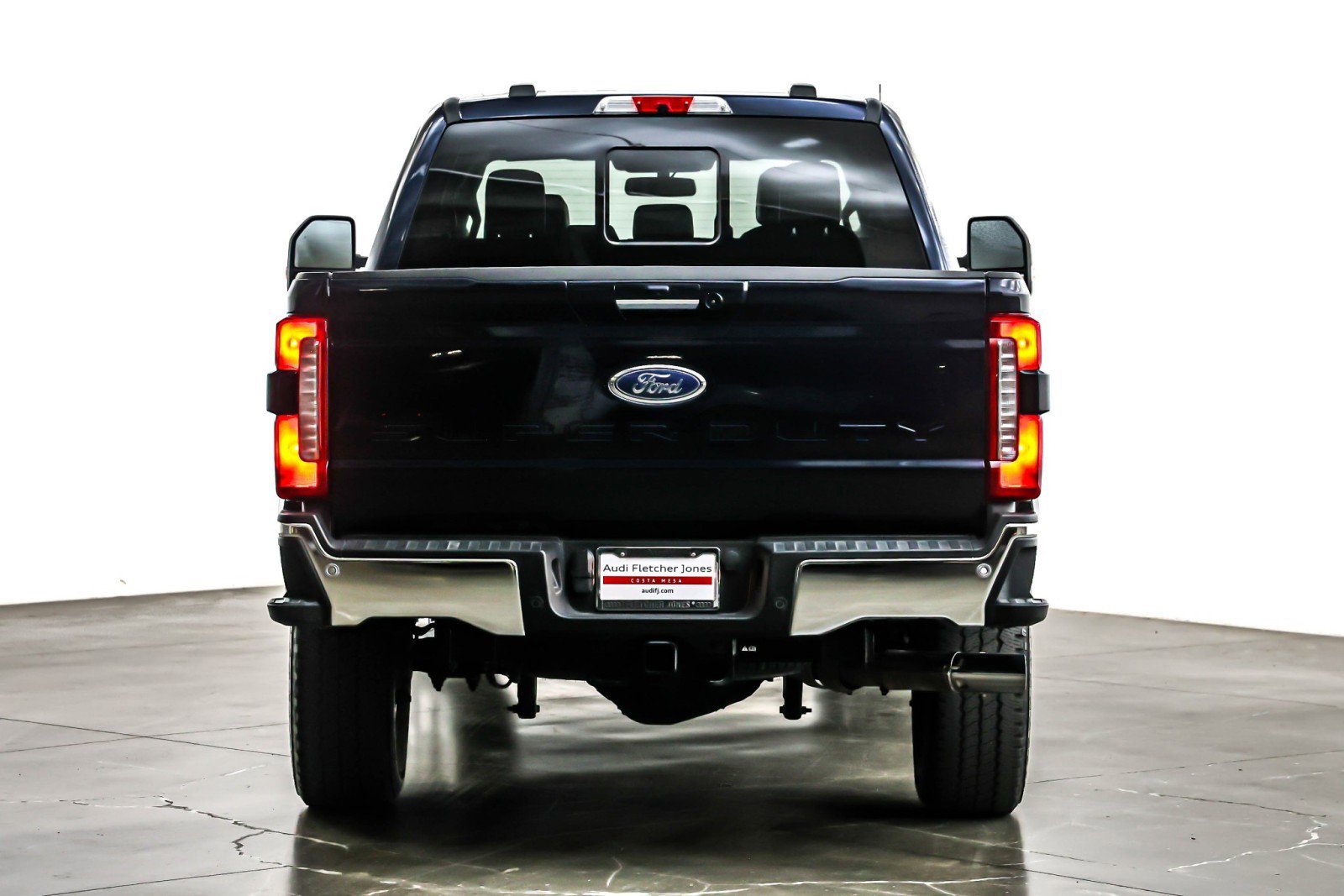 Used 2024 Ford F350 Lariat w/ Chrome Package image 4