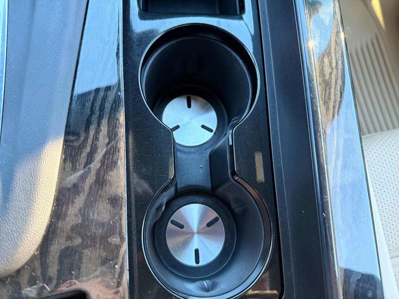 Certified 2024 Cadillac Escalade Premium Luxury image 33