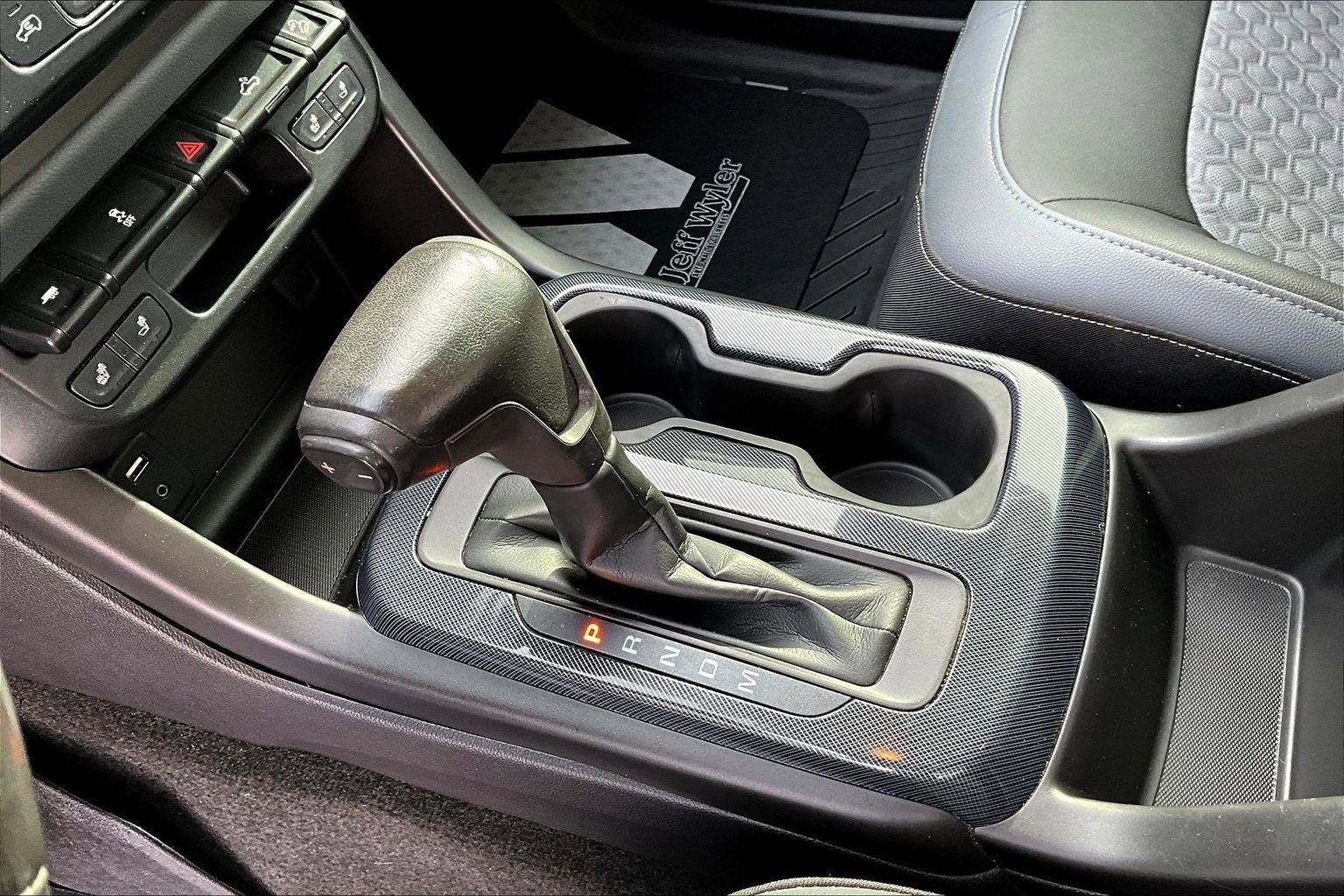 Used 2016 Chevrolet Colorado Z71 w/ Z71 Midnight Edition image 20