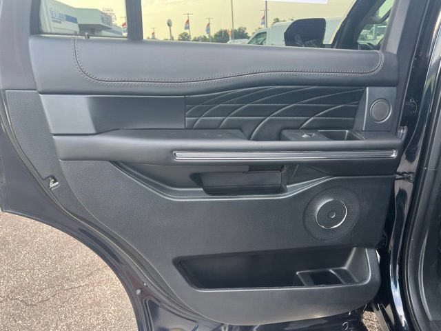 Used 2021 Ford Expedition Platinum AWD/4WD image 34