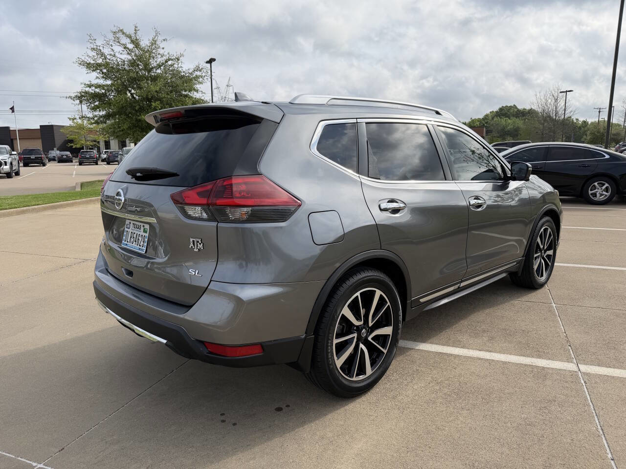 Used 2018 Nissan Rogue SL w/ Premium Package image 7