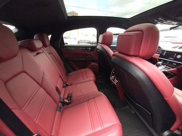 Used 2022 Porsche Cayenne GTS image 59